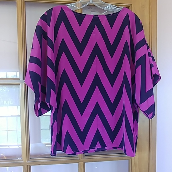 ⬇⬇Bobeau Chevron Blouse Top - Picture 3 of 5